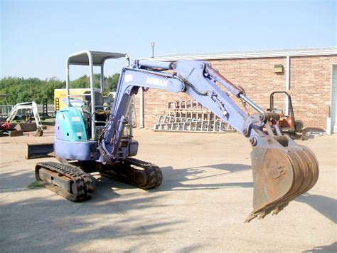 airman mini excavator hydraulic oil specifications|Airman AX35U.